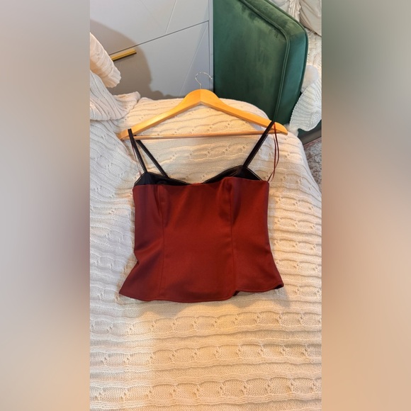 Reformation Melanie Top In Red, brand new without tags, never worn, no flaws. - Picture 5 of 11